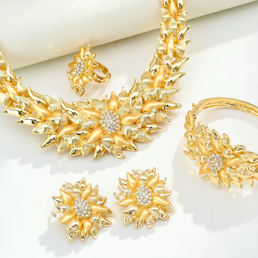 Fashion Jewelry For Women Trending Necklace Set 4pcs Big Set Jewelry Classic Design Sun Flower Earring Bangle For Wedding Party