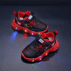 Ragazzi Scarpe luminose luminose Scarpe da ginnastica singole Spider-Man in pelle per bambini Scarpe da ginnastica luminose a LED per bambini Scarpe da ginnastica leggere lucide per bambini