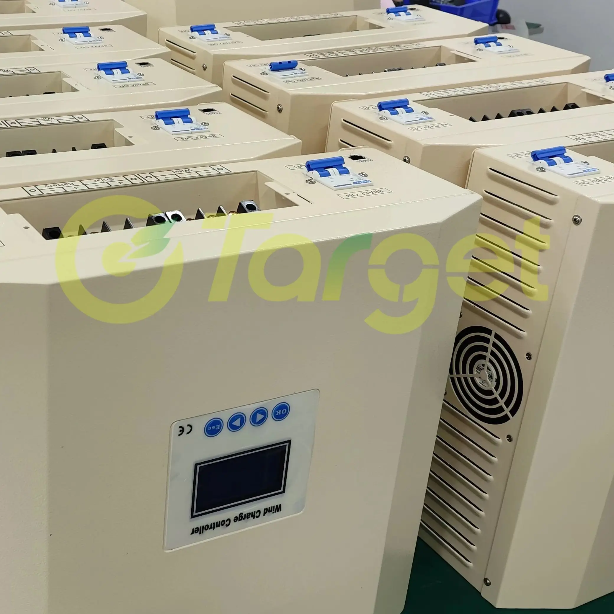 

5000W 4KW 10000W Hybrid Wind Solar Charge Controller PWM Battery Equalizer 200A 120A 220V 120V For Lifepo4e Lithium Lead Acid