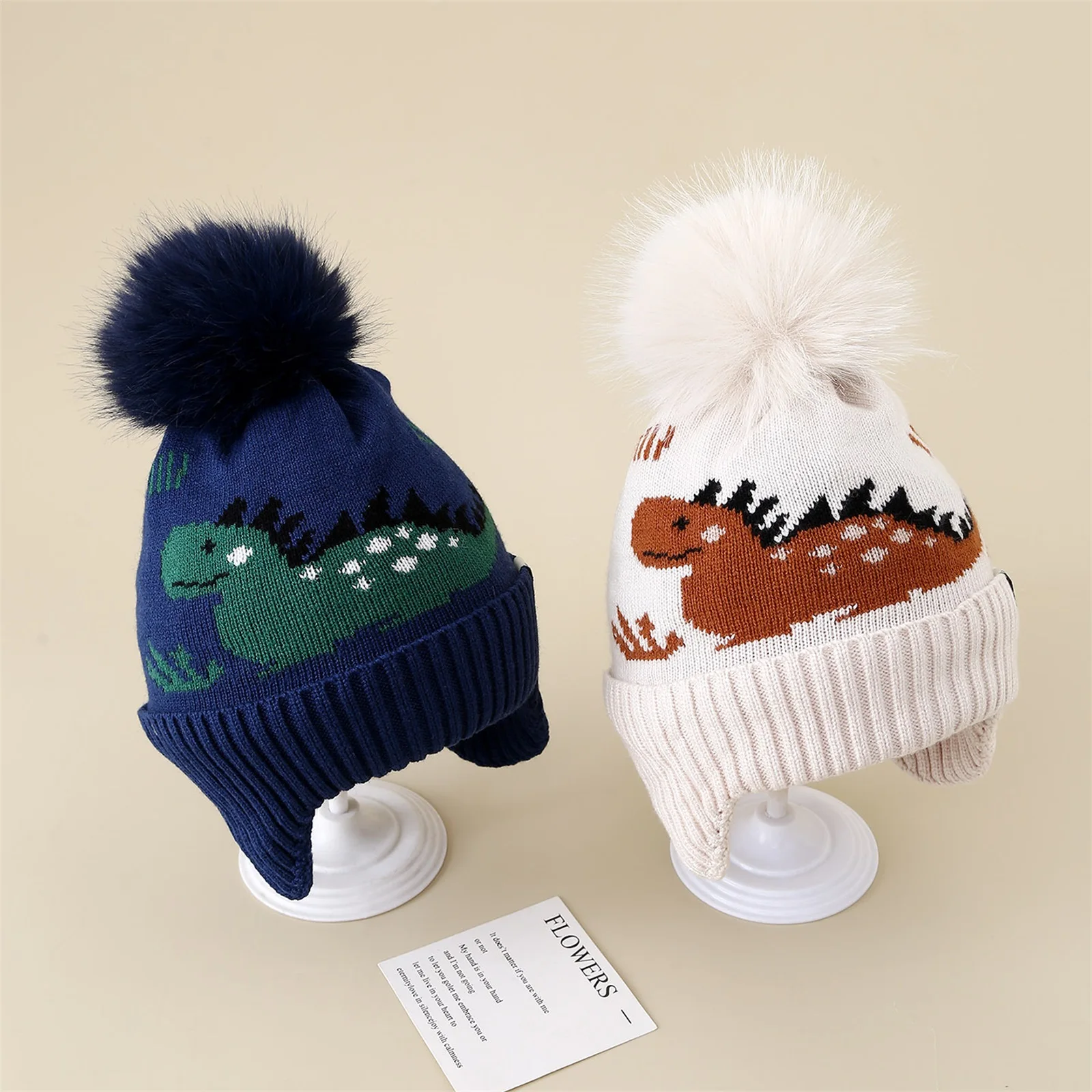 Czapka z uszkami dinozaura Suefunskry dla dzieci w wieku 3-8 lat, miękka, urocza, ciepła zimowa nakrycie głowy