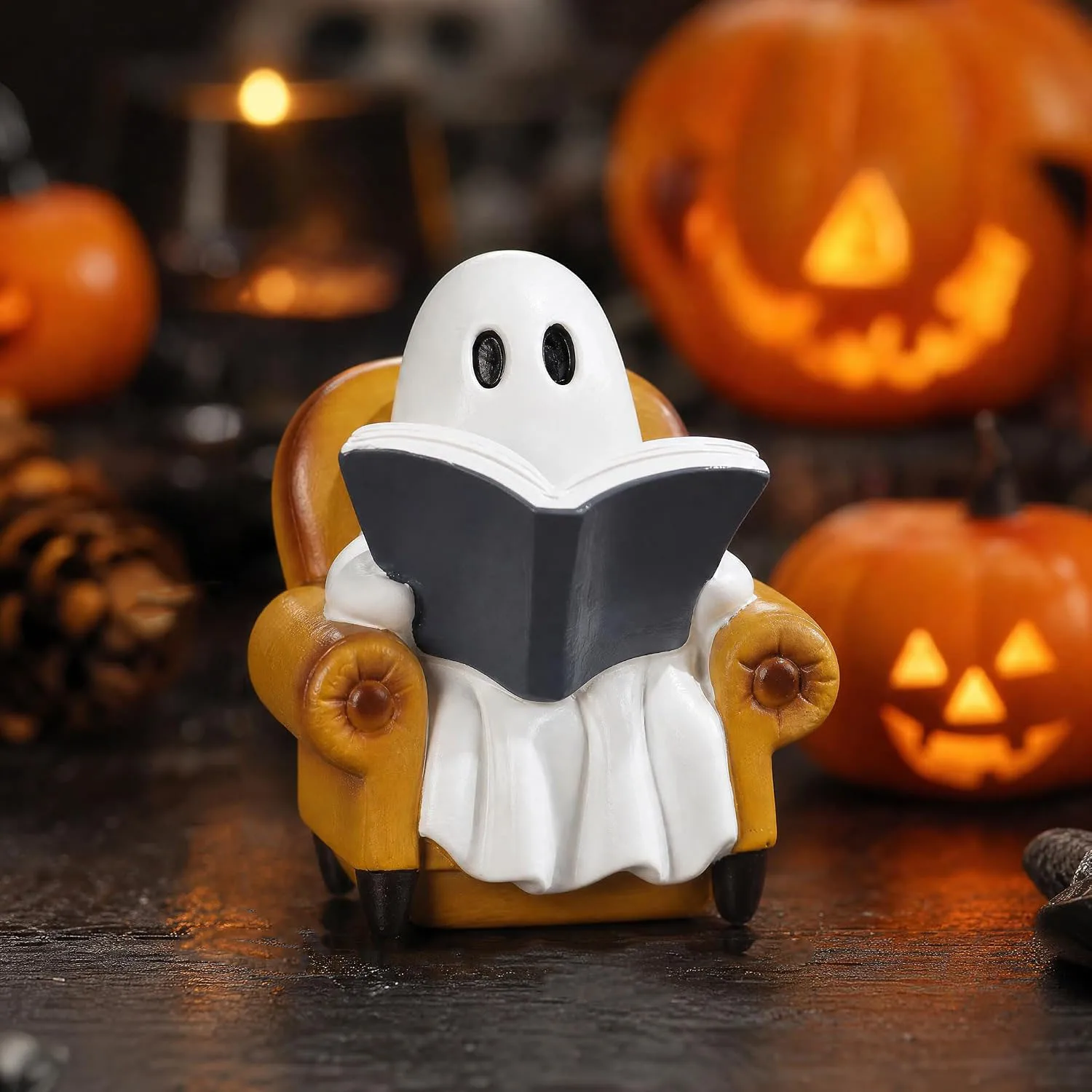 1 Piece Halloween Ghost Figurine Sitting on a Sofa Reading a Book, Ghost Halloween Decoration, Cute Ghost Decor, Halloween Decoration, Gift for Indoor Book Lovers