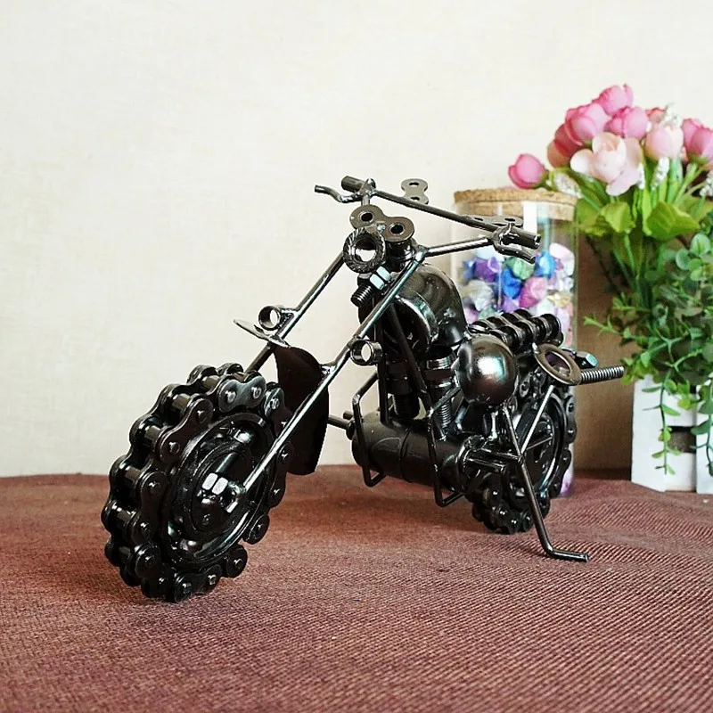 

Decoration Crafts Figurines Miniatures Boys Gift Handmade Simulation Tricycle With Rotatable Wheels Model