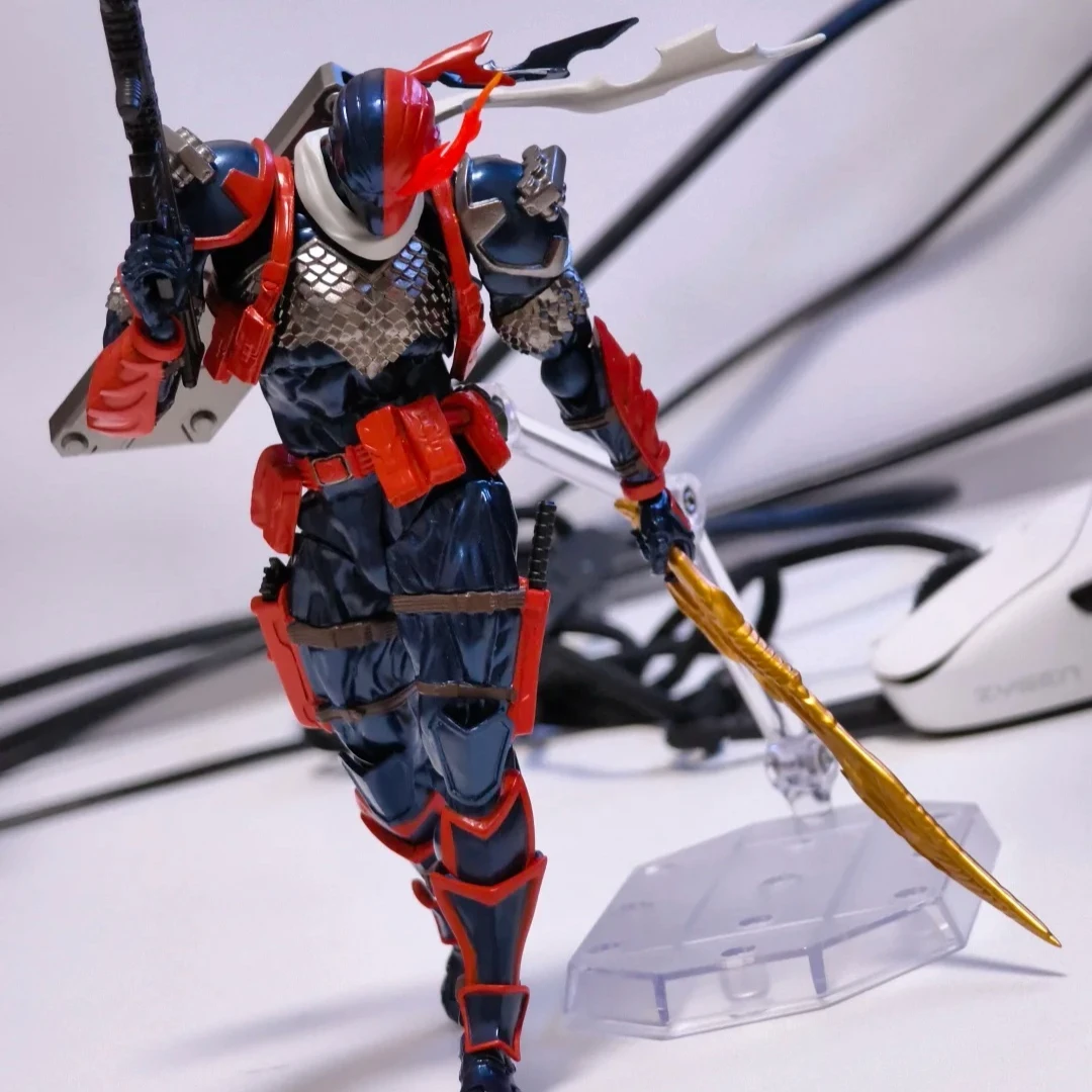 Revoltech Deathstroke Slade Joseph Wilson Action Figure Kaiyodo Amazing Yamaguchi Terminator Figures GK Collection Model Toys