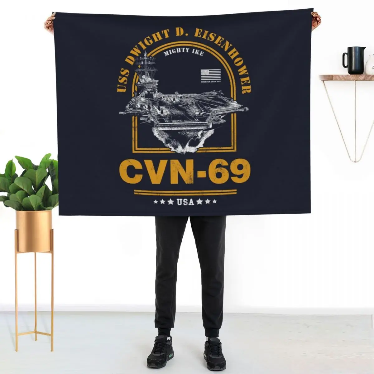 CVN-69 USS Dwight D. Eisenhower Throw Blanket Tourist Soft Plaid Kid'S Giant Sofa Loose warm for winter Blankets