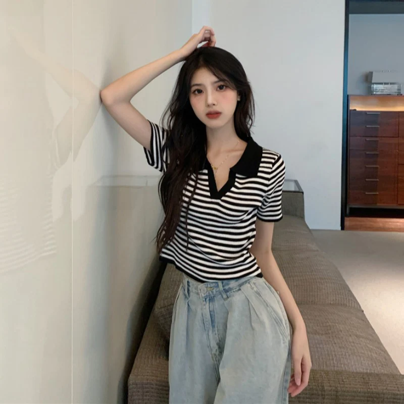 Summer Striped T-shirt For Women Short Sleeved High-Waist Open Navel Knitted Short Tops Casual Versatile V-Neck Female Clothing