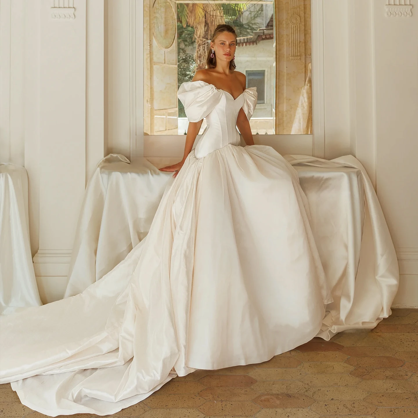 Sheer Fairy Wedding Dresses Elegant Mermaid Off Shoulder Satin Corset Dubai Luxury Bridal Gowns with Big Train SW192 Customized