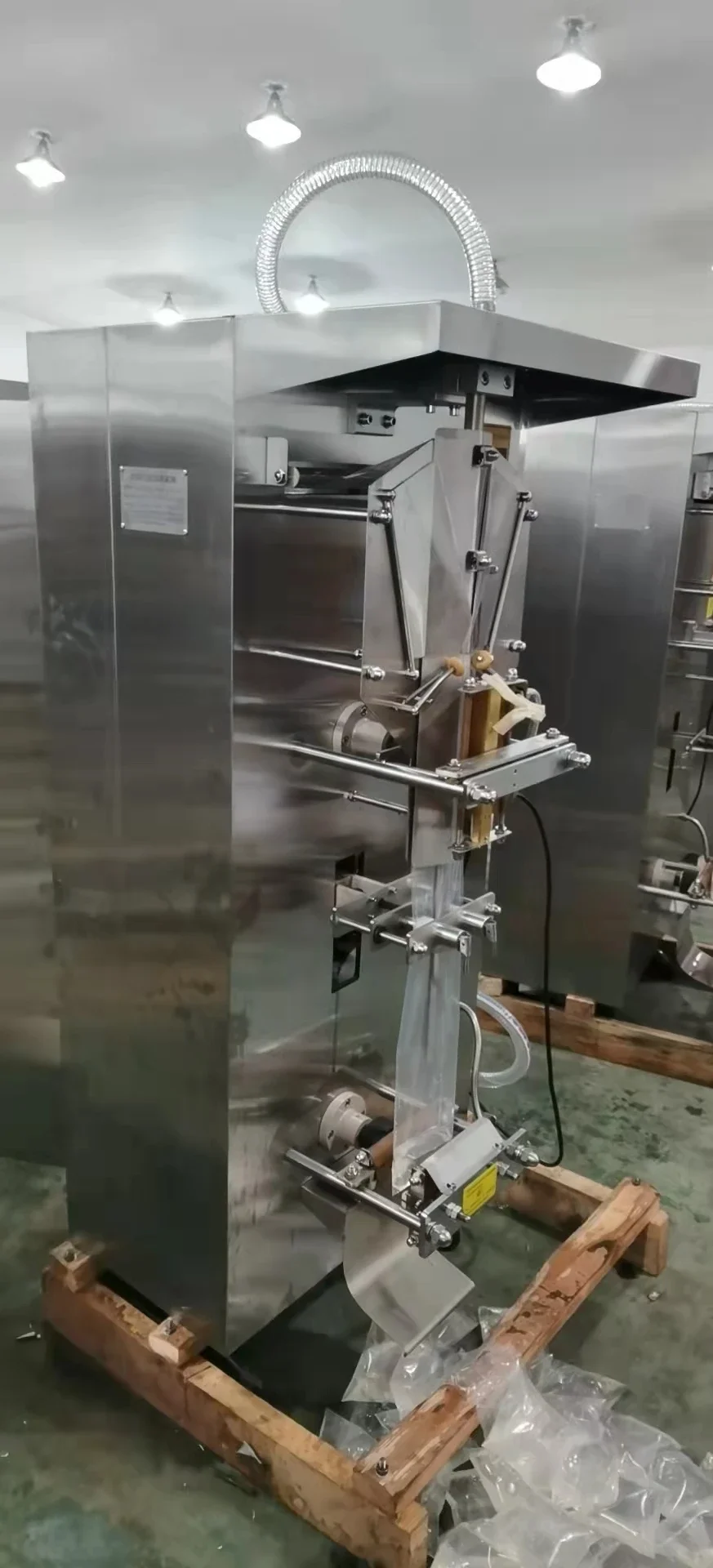 

-For 1000L Complete Sachet Water Produce Line/ bag filling lineSachects For Pure Water/ Biodegradable Plastic Rolls For Water