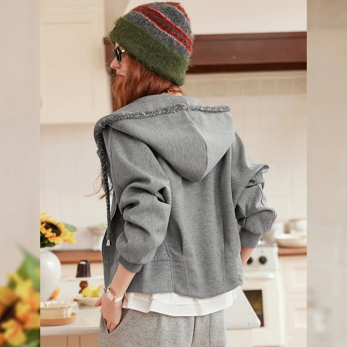 루이야오 캐주얼 오피스 레이디 여성 후드 코트 2025 가을 탑스 패션 시니어 긴팔 지퍼업 여성 후드 스웨트셔츠