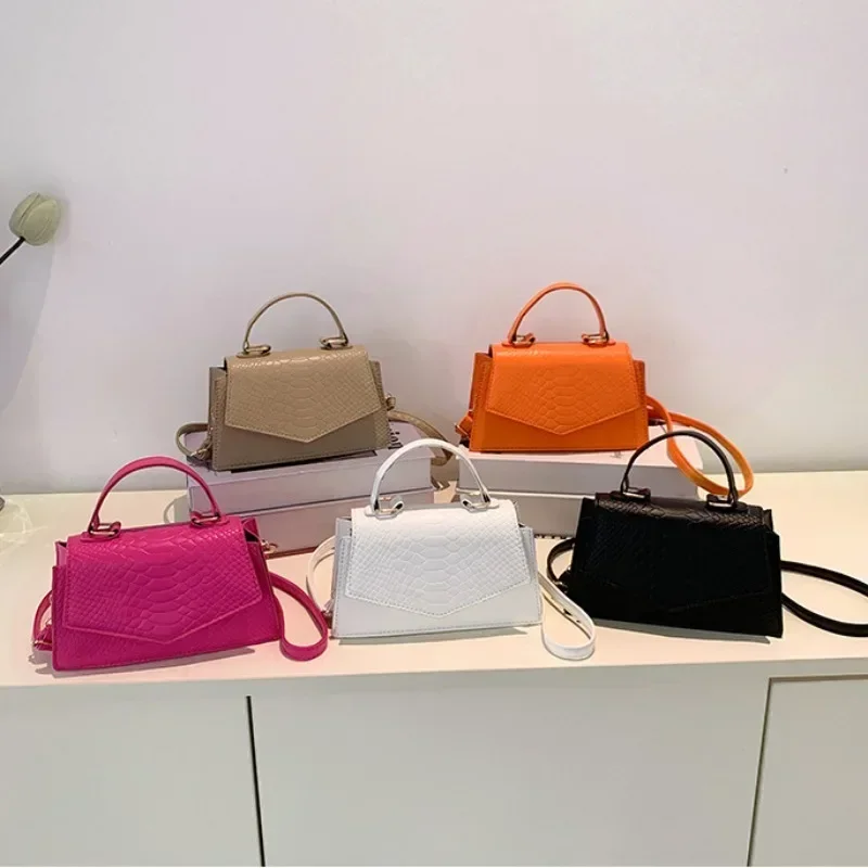 Fashion Women Messenger Bag Trend Female Shoulder Bag Casual Ladies Tote Bag Retro Square Crossbody Bags Handbags Сумка Женская