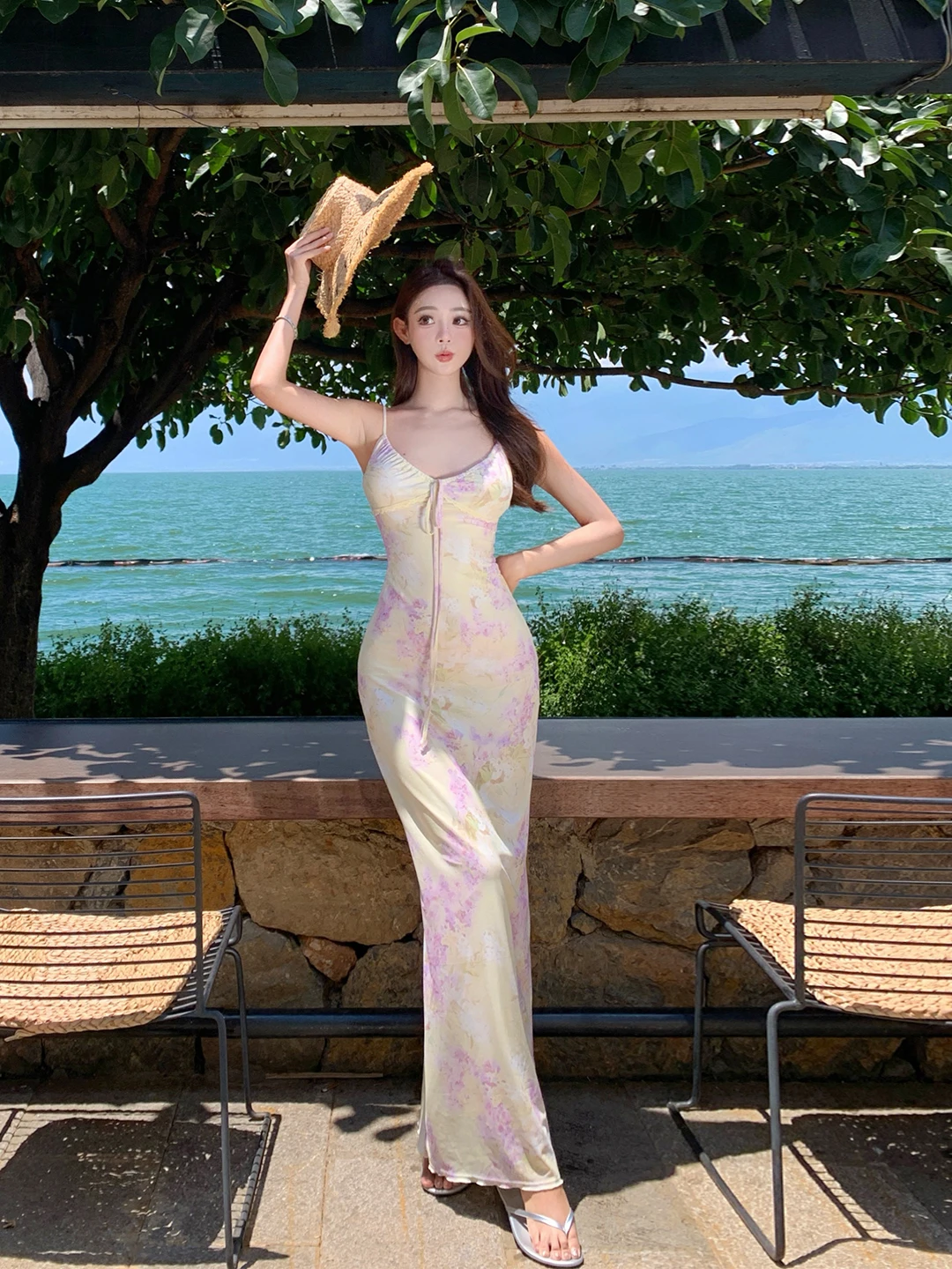 여름 롱 플로럴 프린트 테르 네 가운 비치 바캉스 허리 조임 드 프렌치 슬레 소프트 미 노 스베 V넥 폴리에스터...