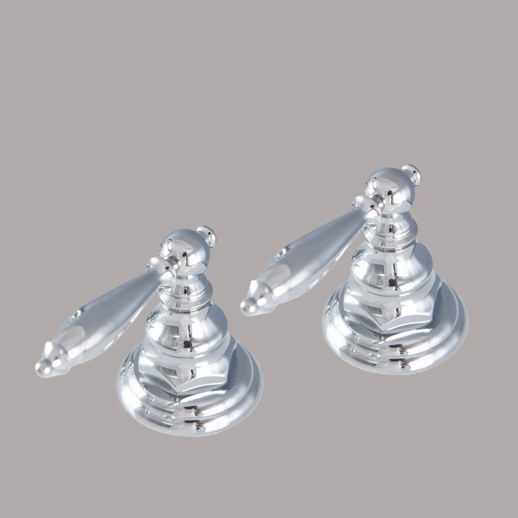 

Polished Chrome Wall Mounted Deck Mounted Single Handle Faucet Control Valve Stopcock Tap G1/2 Male x G1/2 Male Thread mzh395