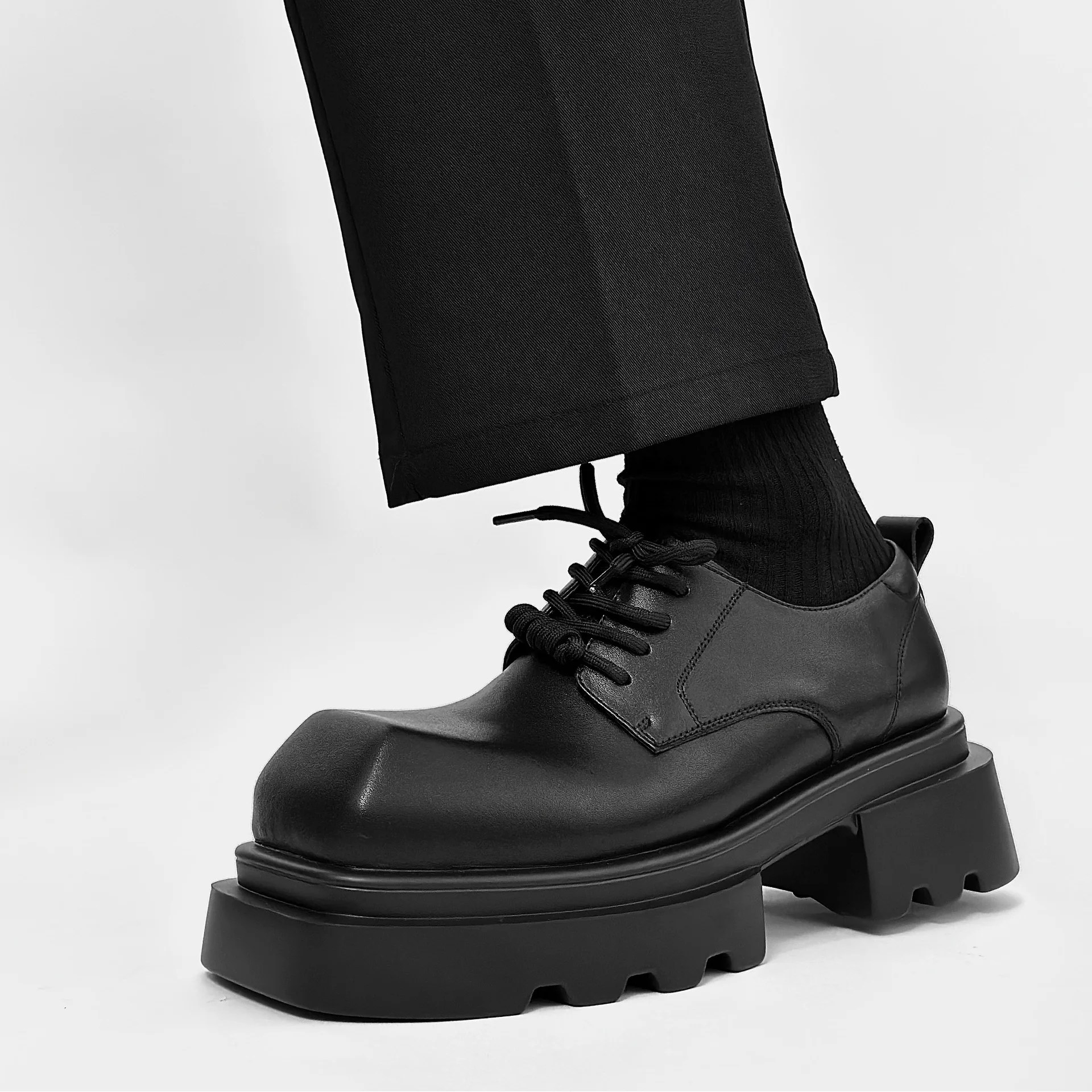 Square Head Leather Men's 2025 New British Style Shoes Platform Height-increasing Wedding Party Groom Sneakers Derby Boots