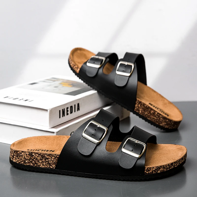 Nuove infradito in sughero in pelle coppia maschile retrò 2025 abbigliamento estivo pantofole Muller moda sandali da spiaggia casual Zapatillas Hombre