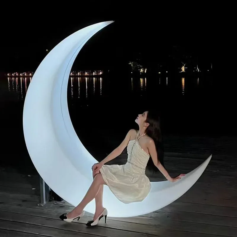 

Solar bed and breakfast courtyard decoration curved moon lamp