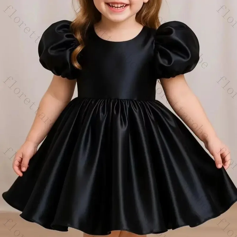 Vestido de niña de flores negro personalizado con falda satinada de corte A, cuello redondo, mangas abullonadas, largo corto, para boda, fiesta de cumpleaños