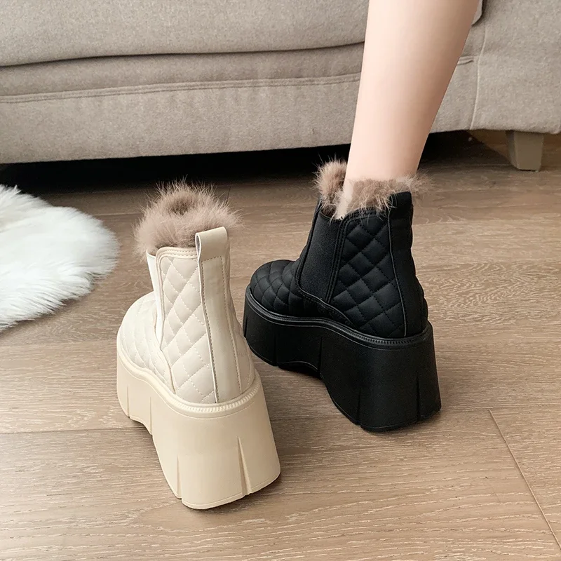 Botas de neve de sola grossa para mulheres, calçados esportivos de pelúcia, prova quente e fria, top alto, moda feminina, inverno