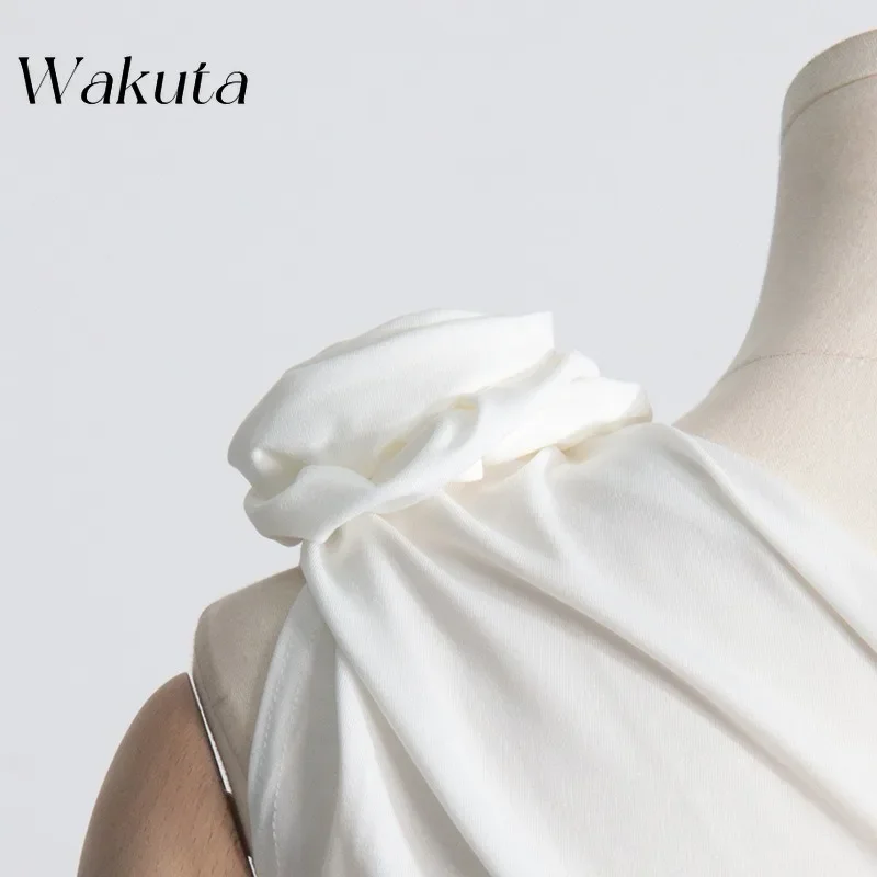 WAKUTA 2024 Summer Temperament Sloping Shoulder Sleeveless Vest Fashion 3D Flower Sexy Versatile Black and White Top العاب جنسية