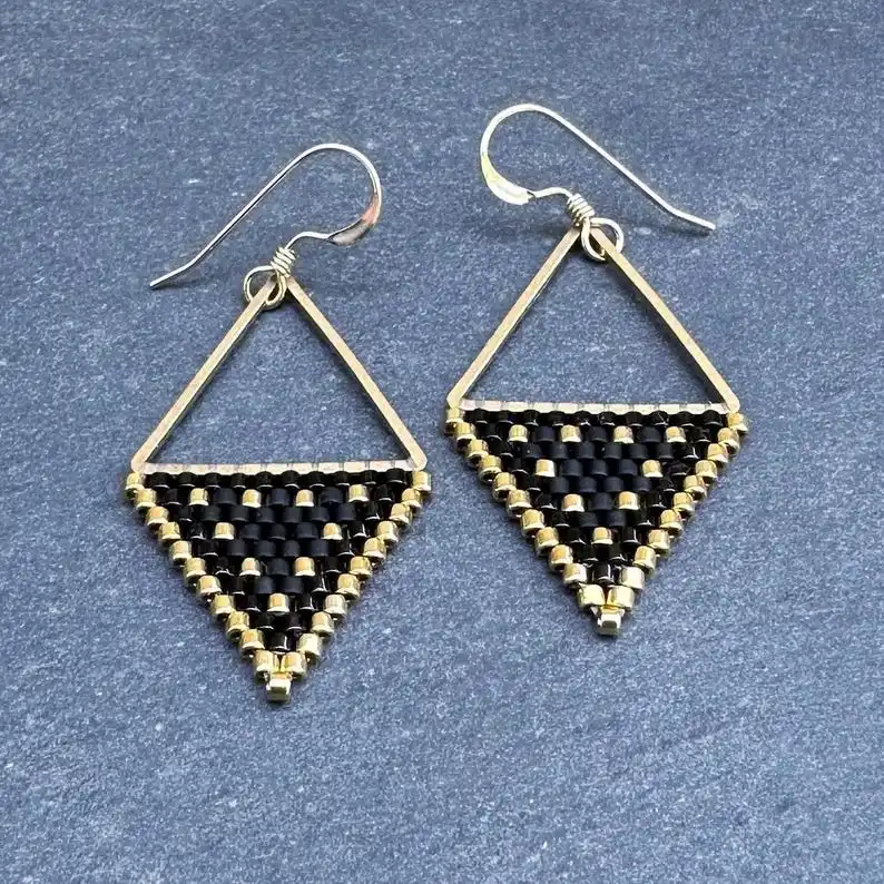 

Серьги ZGMXR из рисовых бусин, геометрические, треугольные, в богемном стиле, из сплава, ручной работы, модные, простые, с бисером