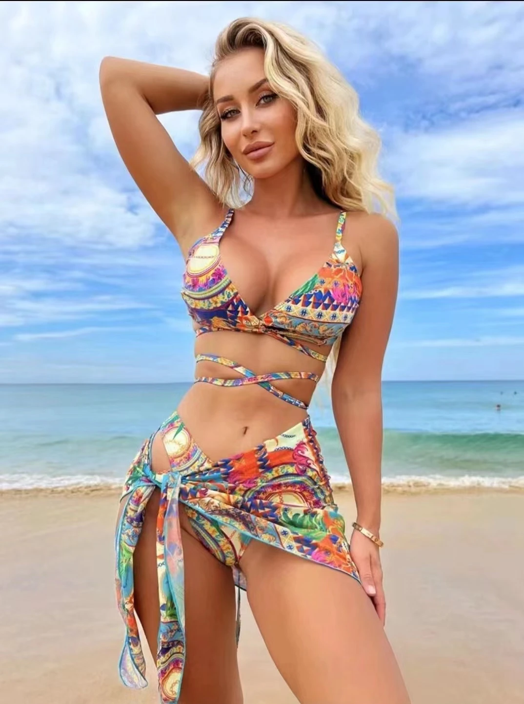 

2023 New ladies split bikini with drawstring pattern three-piece swimsuit suit Brazil seaside beach party beauty swimsuit