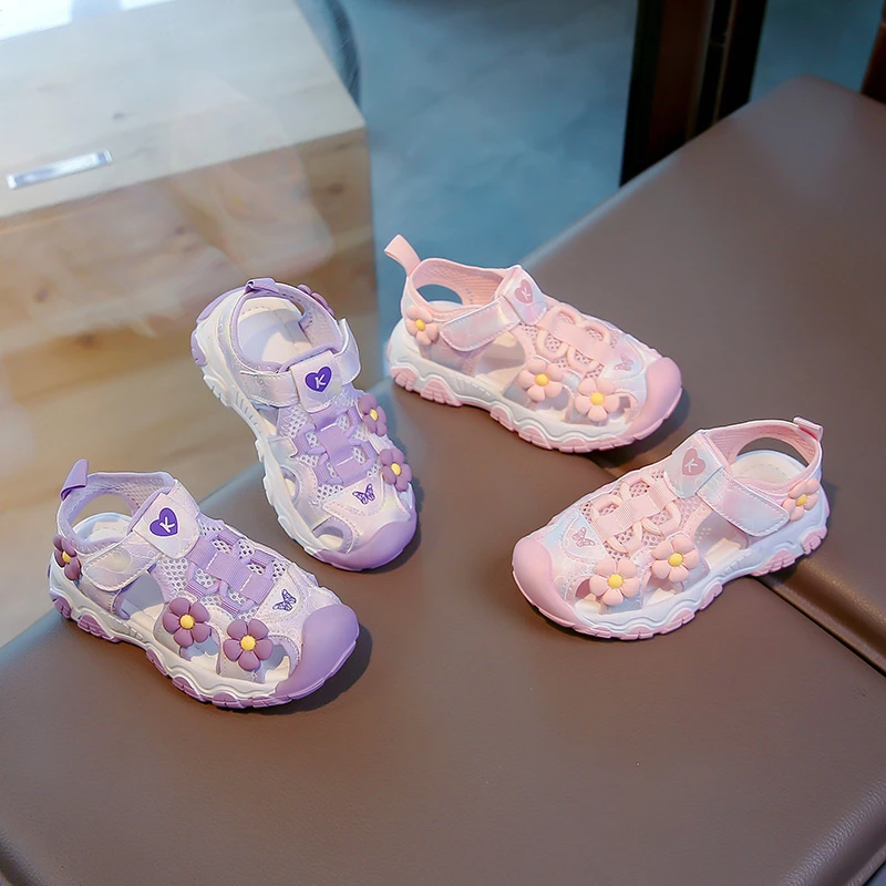 Sommerliche Sandalen für Kleinkinder mit geschlossener Zehenpartie, Blumenmuster, rutschfester, dicker Sohle für Strand, Outdoor und Alltag – Detail 3