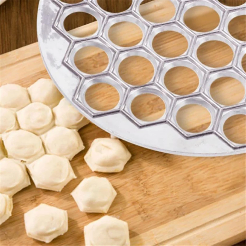 

Dumpling Moulds 37 Holes Kitchen Dough Press Ravioli Making Mould Dumpling Skin Artifact Mold DIY Batch Production Pasta