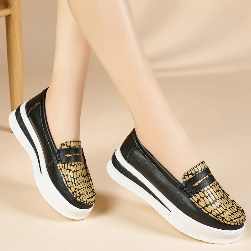 

Casual Shoes for Women Thick Bottom Slip Ons Leather Shoes Comfortable Nurse Shoes Fashion Loafers Womens Platforms 2025 New