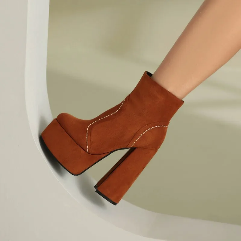 2026 Sexy Winter Fashion Shoes Round Toe Boots High Heels Monochrome Trendy Style Elegant Women's Shoes