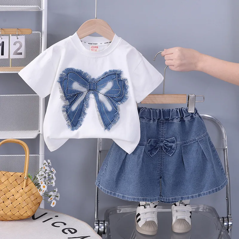 

Корейский летний комплект для девочек: футболка с коротким рукавом и джинсовая юбка-шорты с бантом, 2 предмета, для малышей