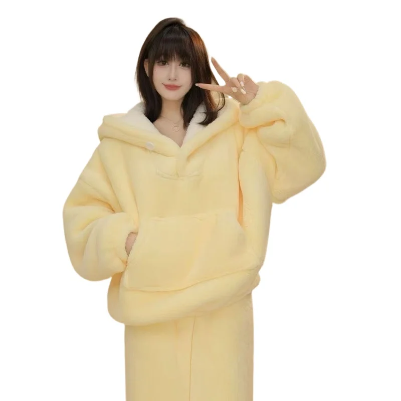Autumn and Winter Clearance Coral Fleece Pajamas Homewear Set Cream Yellow Plush Pajamas Set Warm and Comfortable New Underwear)