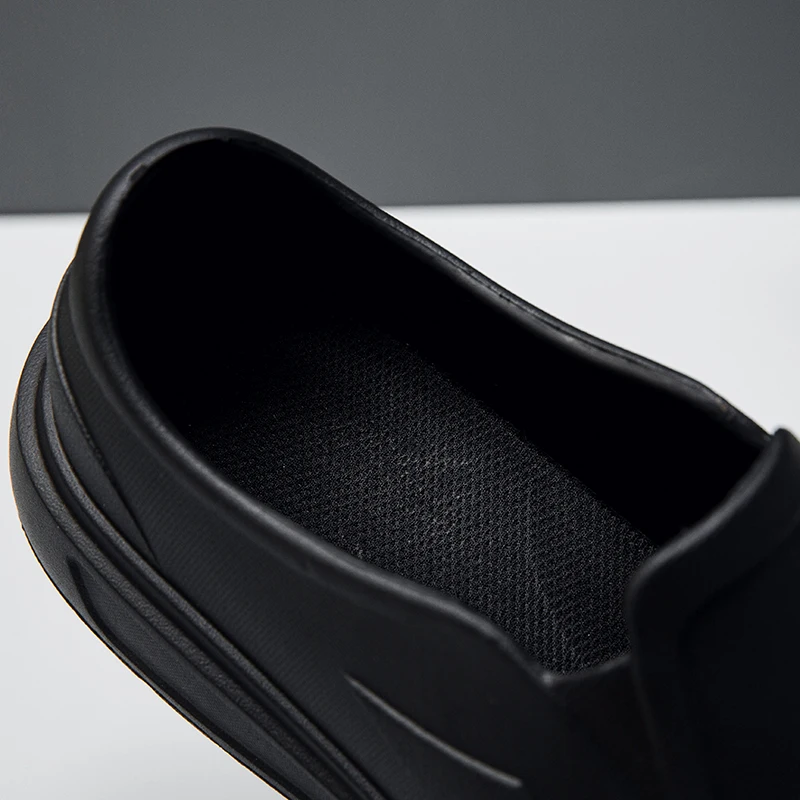 Hotel Chef Shoes Summer New Light Waterproof Non-Slip Oil-Proof Kitchen Work Shoes Men's Fashion Casual EVA Outdoor Walking Shoe