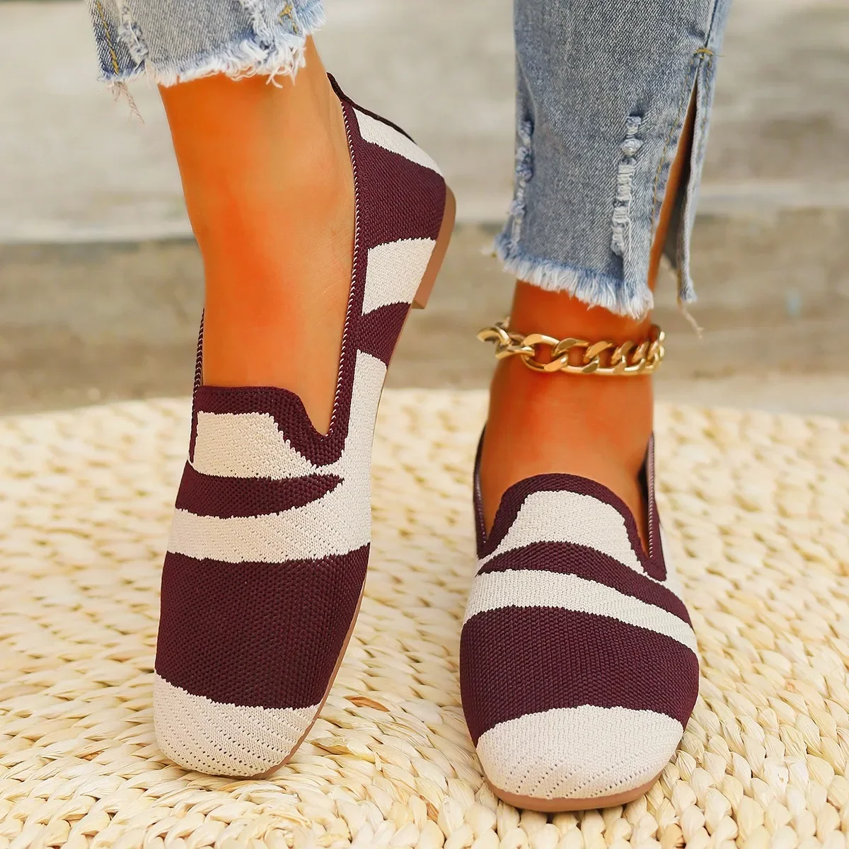 Women Flats Mesh Breathable Sneakers Women Breathable Light Slip on Flat Casual Shoes Ladies Loafers Women Socks Lolita Shoes