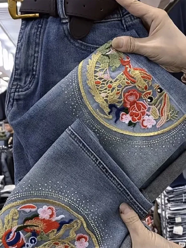 

Весенне-летние утягивающие китайские джинсы с высокой талией и вышивкой, свободные модные джинсы из смеси хлопка и полиэстера, длинные брюки для женщин