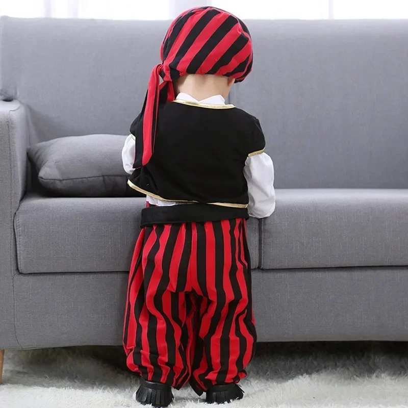 Cosplay Cavaliere Rosso Capitano Pirata Vestito per bambini Tute per bambini Pagliaccetto Costume di Halloween Festa in maschera Puntelli per spettacoli teatrali Anime