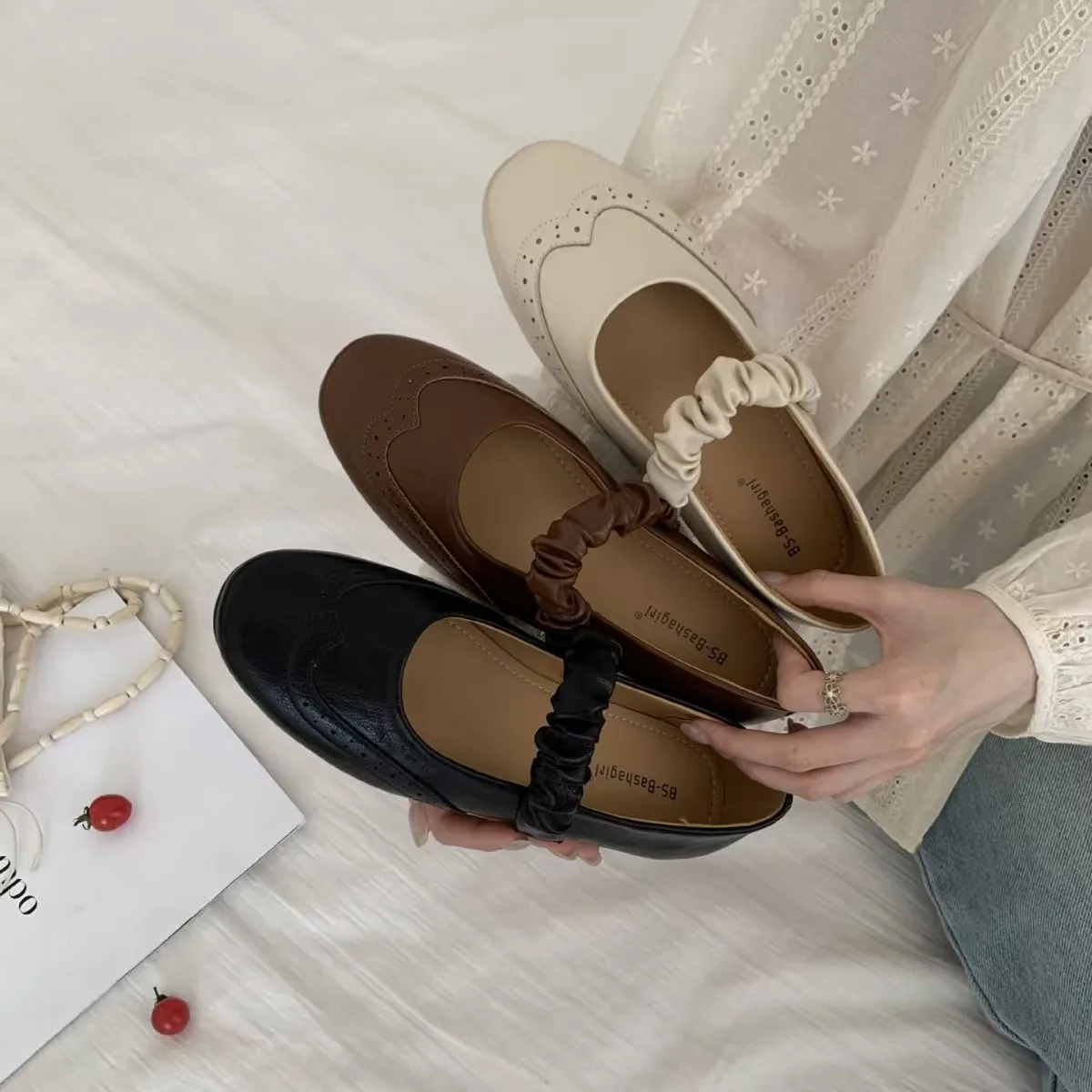 

Spring 2026 New retro style shallow French single shoes women not tired feet ballet shoes flat Mary Jane shoes