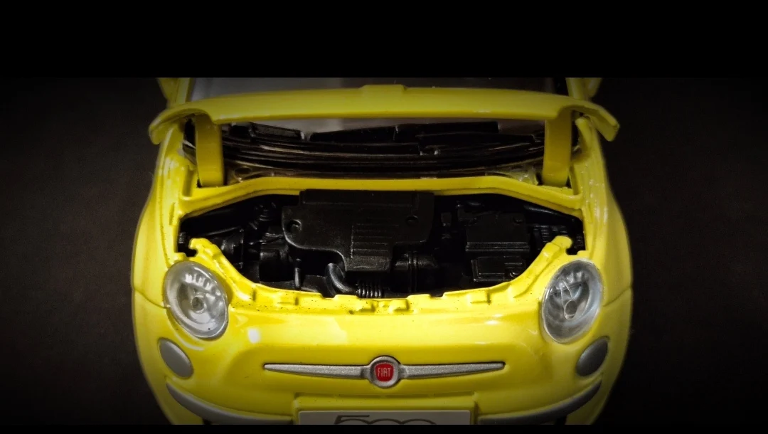 1/24 яркий желтый, Новое поступление, специальная цена, литой под давлением металлический итальянский домашний автомобиль, модель мебели, коллекция игрушек для детей