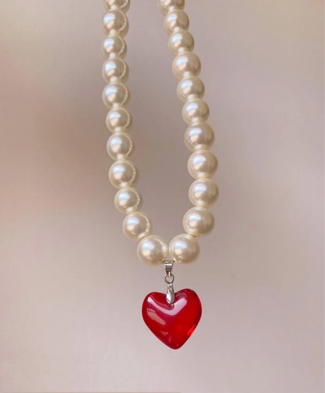 Vintage Red/black Heart Pendant Imitation white Pearl Chain Necklace for Women Choker Dinner Party Jewelry N473