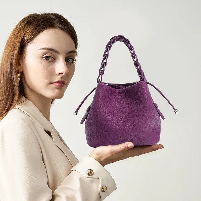 

2025 New Leather Handbag, Small Crossbody Women's Bag, Drawstring Versatile Commuting Women's Bag, High-end Water Bucket Bag