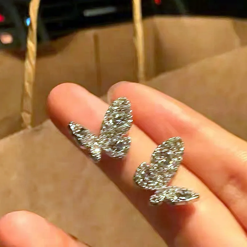 2025 الاتجاه أقراط مرصعة حريمي الكورية الحلو لطيف فراشة حجر الراين القرط موضة أنيقة هندسية مجوهرات هدية جديدة