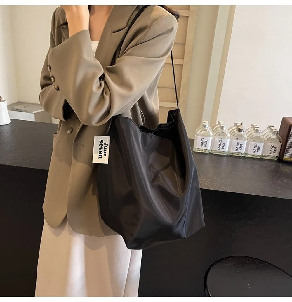 nova-bolsa-de-ombro-de-nylon-macio-em-cor-solida-designer-de-produtos-bolsa-de-mao-de-grande-capacidade-versatil-e-simples