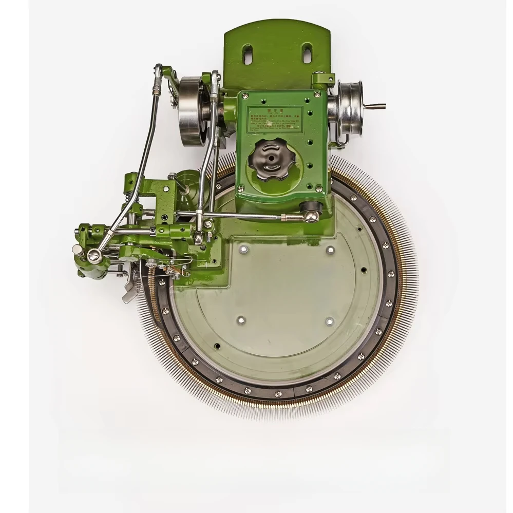 High-speed dial knitting sweater continuous casting machine