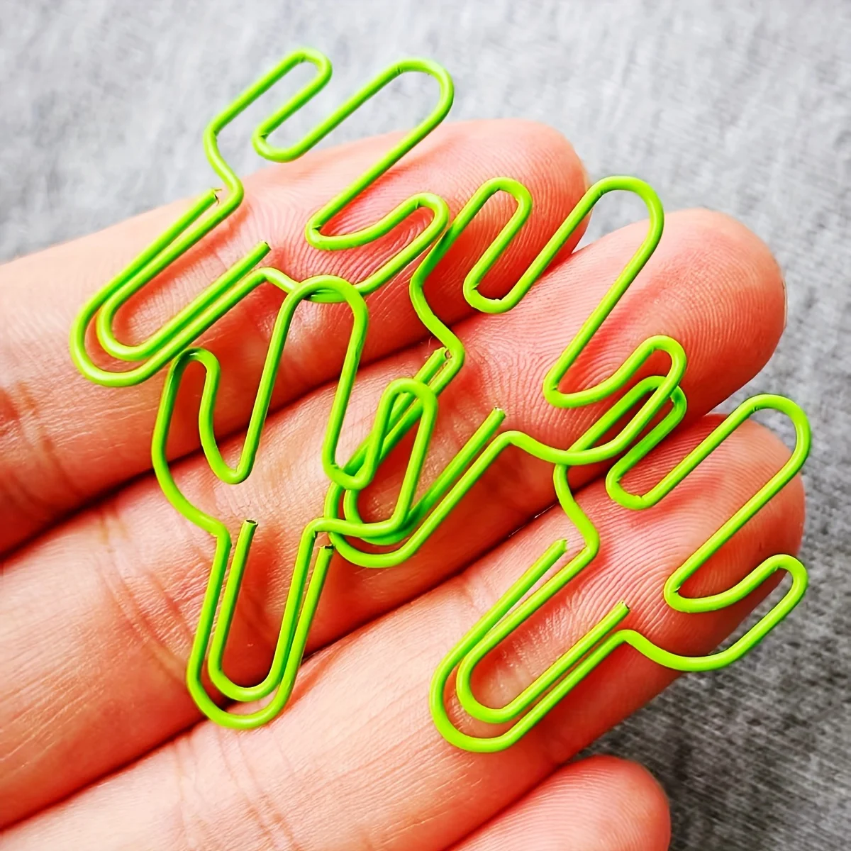 15/30 قطعة من مشابك الورق على شكل صبار أخضر - لوازم وهدايا مكتبية معدنية لطيفة، مشابك معدنية متينة لتنظيم المستندات