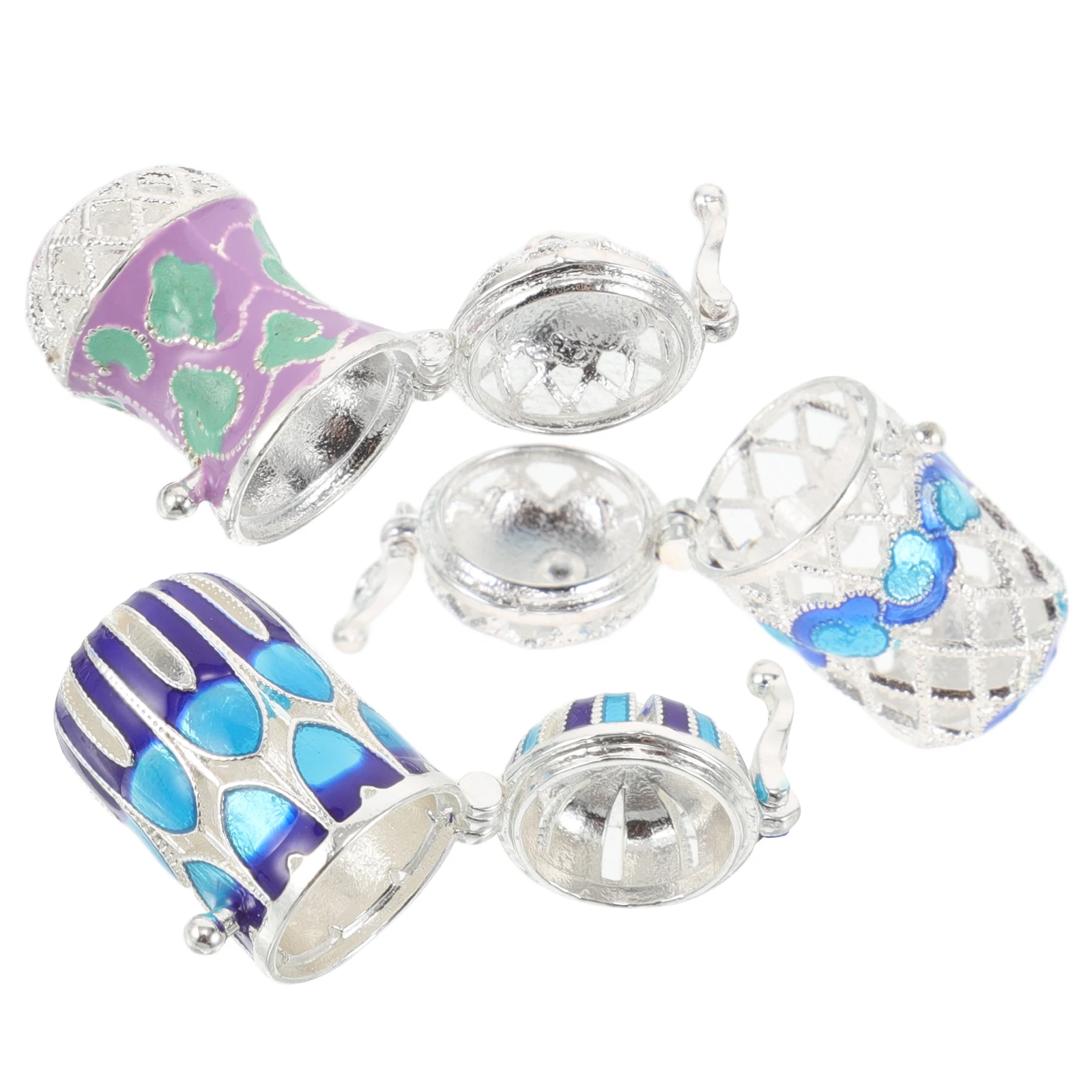 

3 шт. мини полый эмалированный кулон ожерелье аромадиффузор Шарм для женщин повседневная одежда для особых случаев DIY ювелирное ремесло