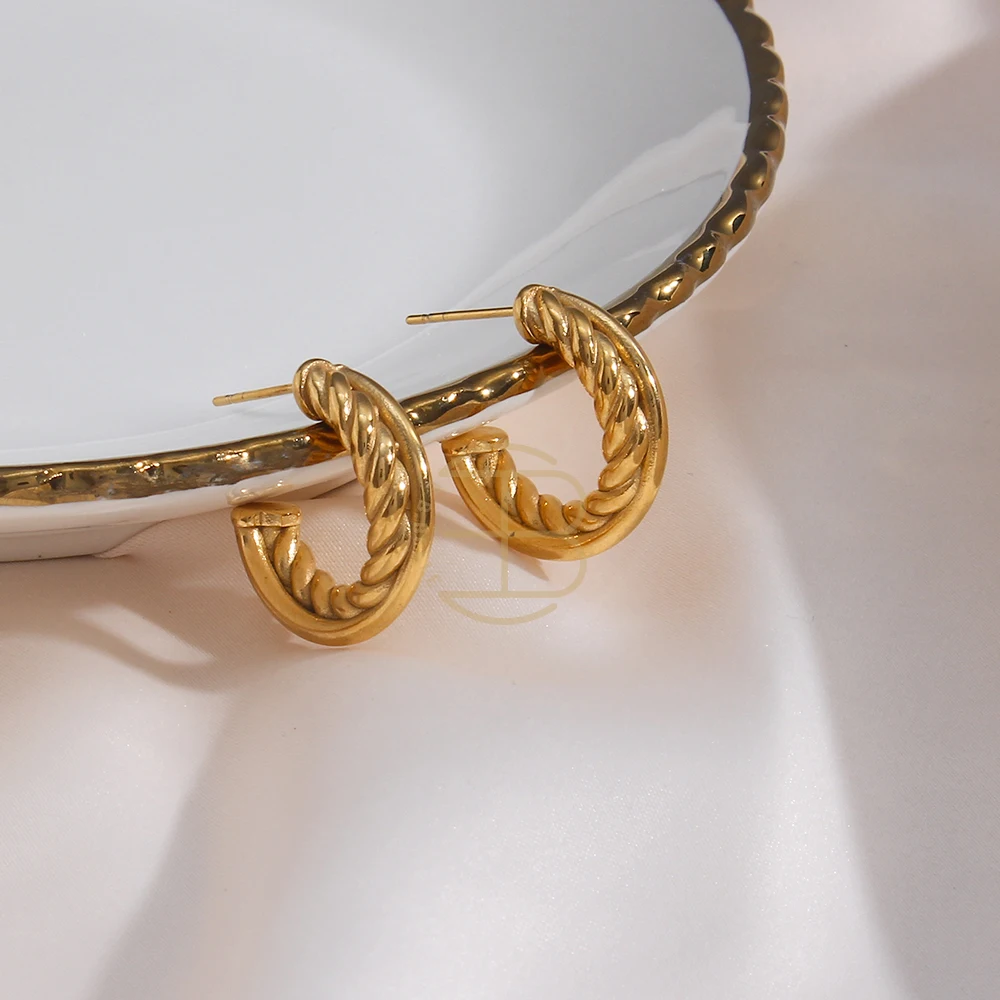 E.B.belle 18K مطلية بالذهب الفولاذ المقاوم للصدأ الحد الأدنى C-شكل الجوف شبكة القلب الملتوية وأقراط للمرأة مجوهرات العصرية