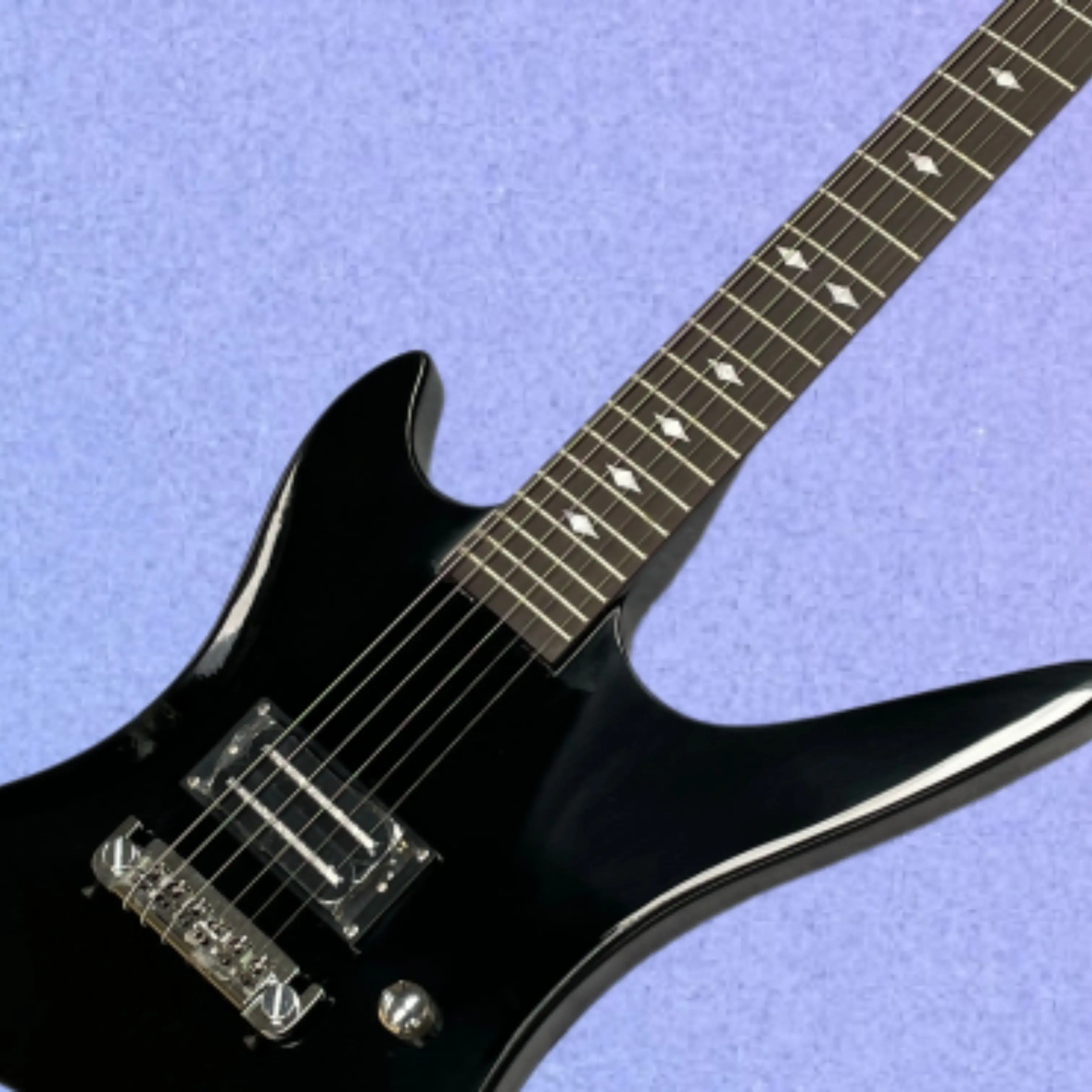 New 6‑String Electric Guitar,Asymmetrical Mahogany Body And Silver Hardware, Single Volume Knob Guitars,Ideal Beginners Guitarra