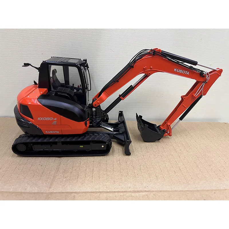 

Diecast 1:24 Kubota KX080-4 UH8102 Excavator Digger Alloy Construction Machinery Model Collection Display Ornament Toy Gift