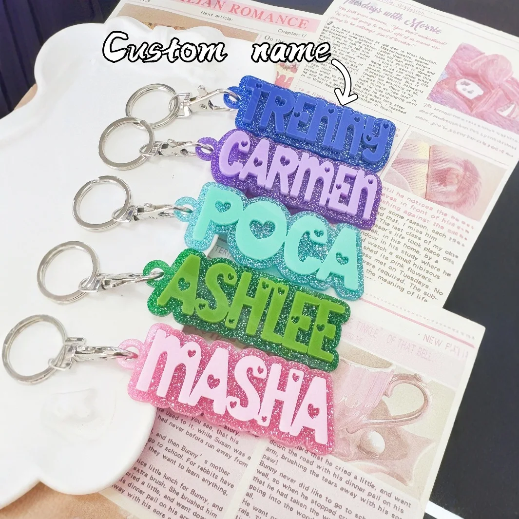Color caramelo moda acrílico personalizado 3D nombre texto llavero creativo corazón hueco personalizado placa con nombre mochila llavero regalo