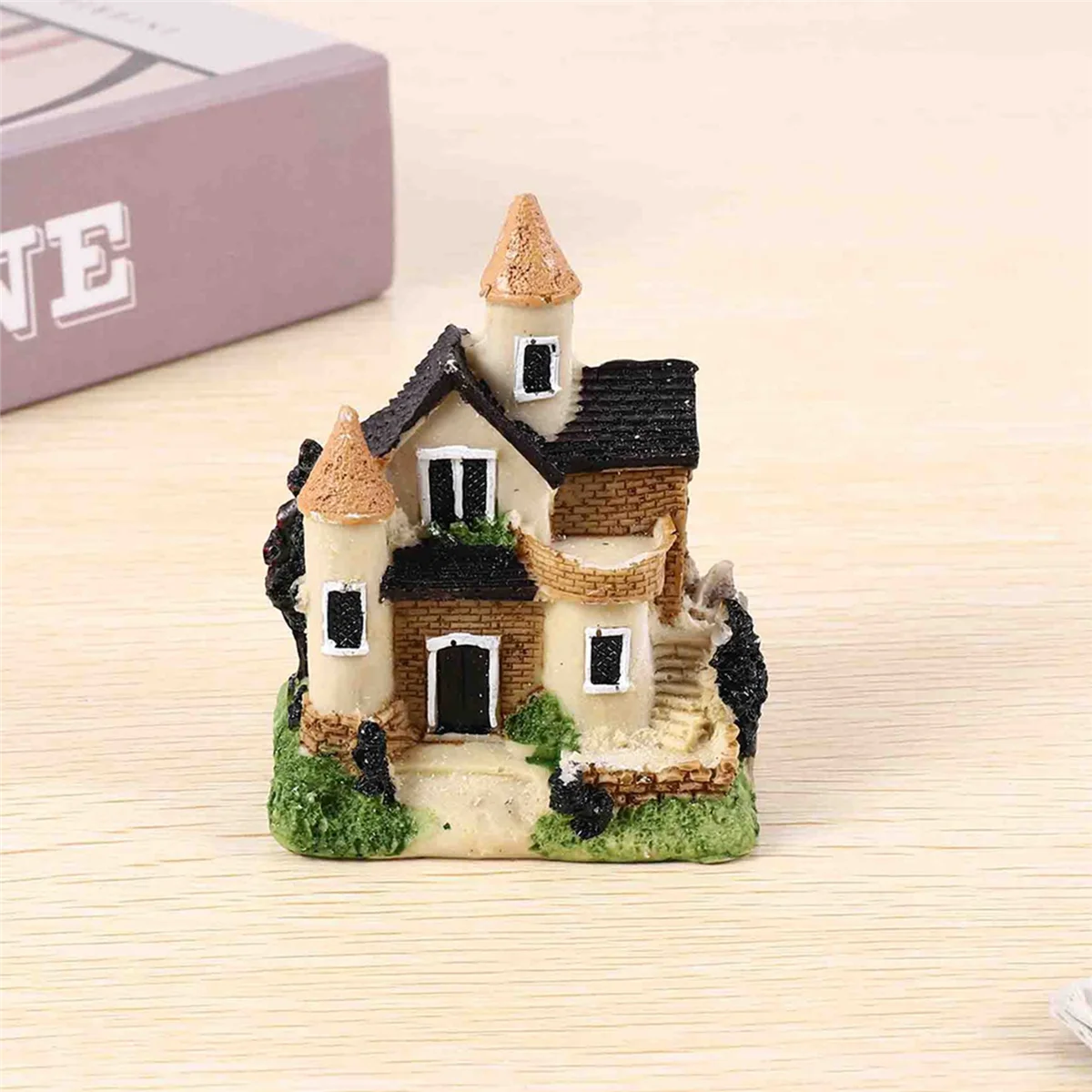 Y02ACute Mini Resin House Miniature House Fairy Garden Landscape Home Garden Decoration Resin Crafts 4 Styles Color Random