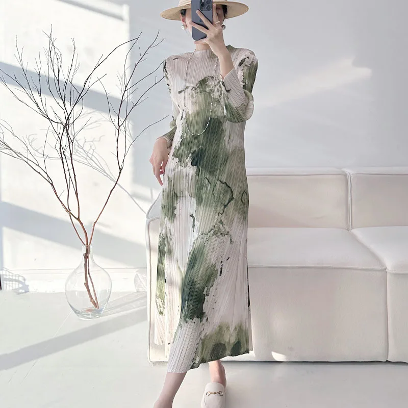 

Miyake Style Pleated New Ink Abstract Print Retro Dress with Female Temperament Elegant Long Sleeve Mid-length Skirt
