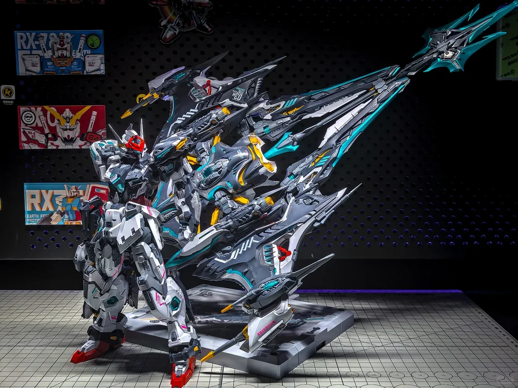 

Коллекционная модель-конструктор серии IN ERA 1/100 Thunderbolt Manta Ray: Фигурка-меха с рюкзаком Manta Ray, подарок для коллекционеров