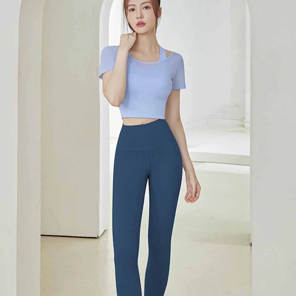 Camicie da yoga da donna a maniche corte Maglia imbottita Abbigliamento sportivo da fitness Traspirante Falso 2 pezzi T-shirt sportive Canottiera da corsa